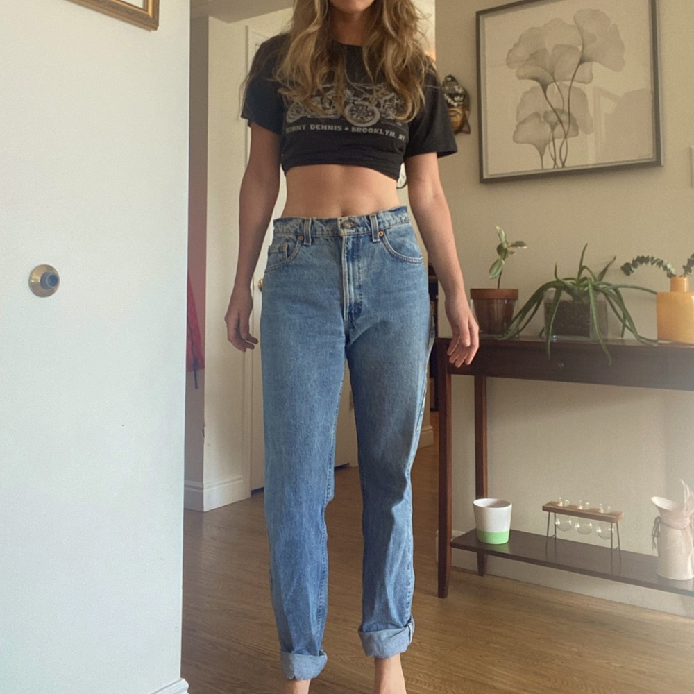 Vintage 90s style Levi Mom Jeans